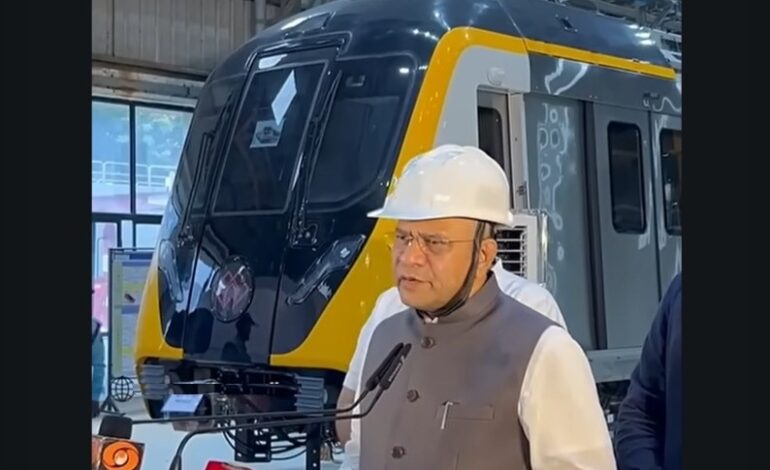 India’s Rail Industry Goes Global: Ashwini Vaishnaw Highlights Export Success of Coaches, Bogies, Propulsion Systems from Alstom’s Savli Facility