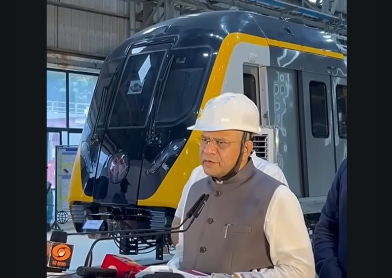 India’s Rail Industry Goes Global: Ashwini Vaishnaw Highlights Export Success of Coaches, Bogies, Propulsion Systems from Alstom’s Savli Facility
