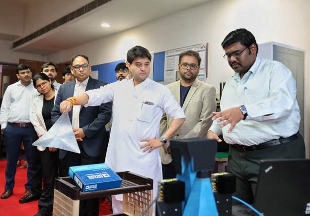 Scindia Urges Youth at IIIT-Delhi Tech Fest to Build ‘Vishwaguru Bharat’