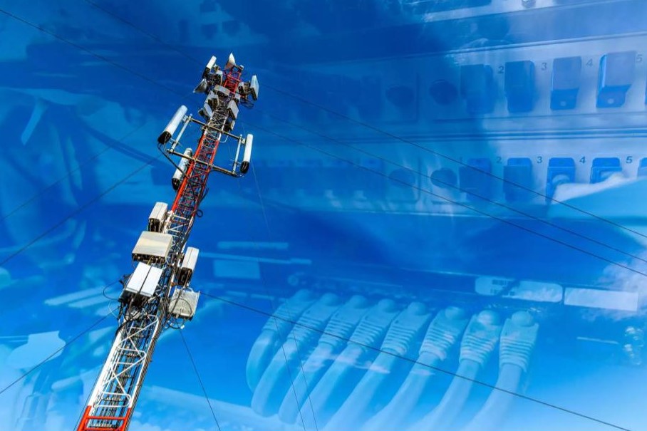 TRAI Reports 121.8 Crore Telecom Subscribers in Q1 FY2025; Internet Users Cross 1 Billion