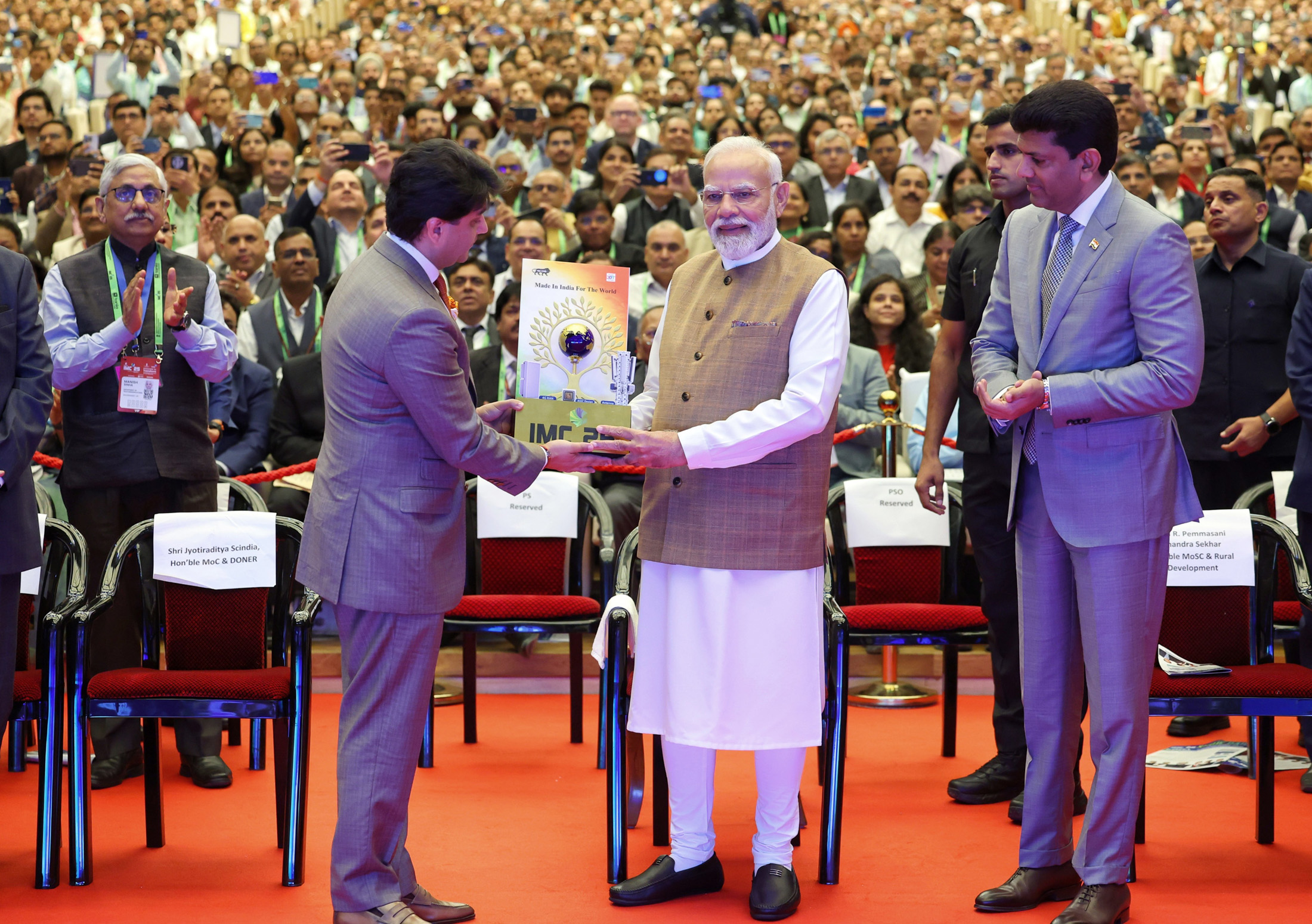 India Mobile Congress 2025 Showcases Aatmanirbhar Bharat’s Digital Power: PM Modi