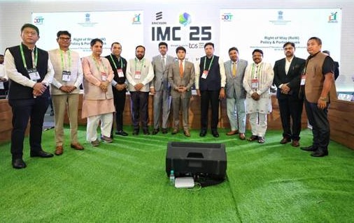 Scindia Chairs Roundtable with State IT Ministers to Accelerate Digital Infrastructure and Connectivity Reforms