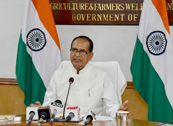 Union Agriculture Minister Directs Timely Implementation of ‘Self-Reliance in Pulses Mission’ and ‘Pradhan Mantri Dhan-Dhaanya Krishi Yojana’