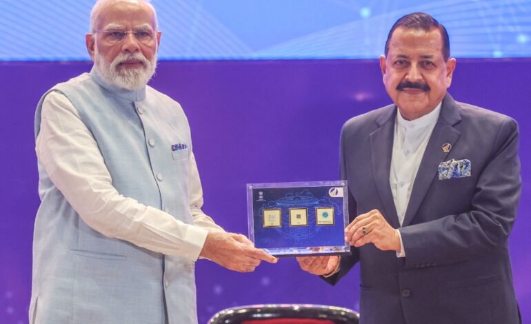 DRDO Leads Thematic Session on Electronics and Semiconductor Manufacturing at ESTIC 2025