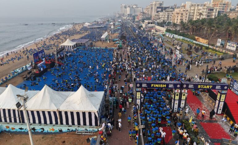 Vizag Navy Marathon 2025 draws over 17000 runners, marks milestone 10th edition