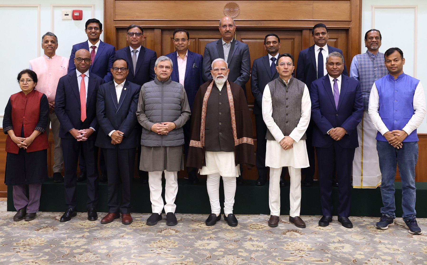 PM Modi Interacts with AI CEOs, Experts; Calls for Ethical, Secure and Indigenous AI Ecosystem