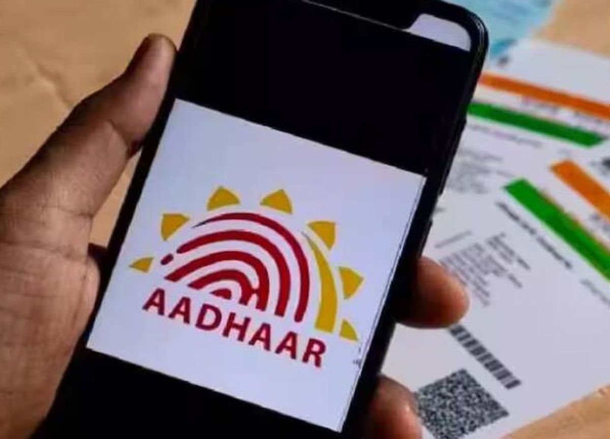 Aadhaar App Sees Strong Public Adoption; 14 Million Downloads, 1 Million Mobile Updates Through Platform