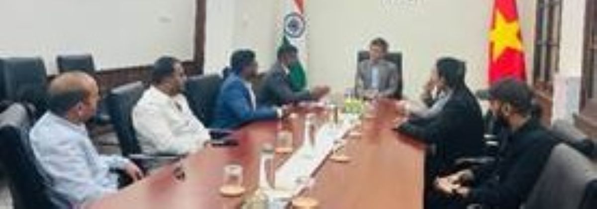 Indian Delegation Visits Vietnam to Open New Opportunities in Silk and Textiles