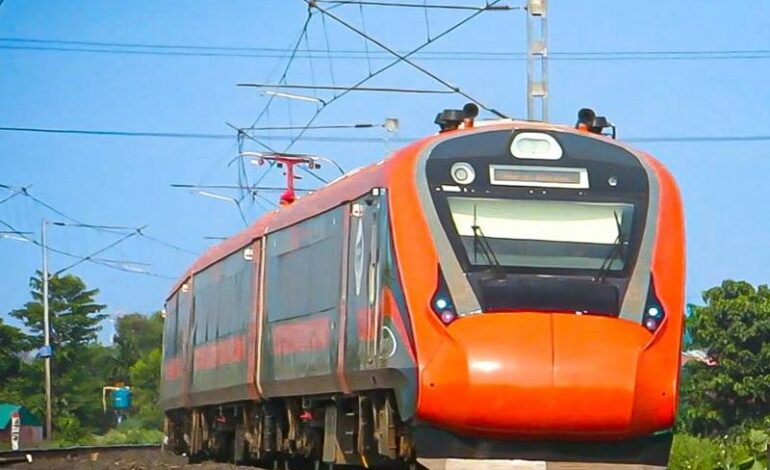 Mumbai–Ahmedabad Vande Bharat upgraded to 20 coaches permanently amid surging demand