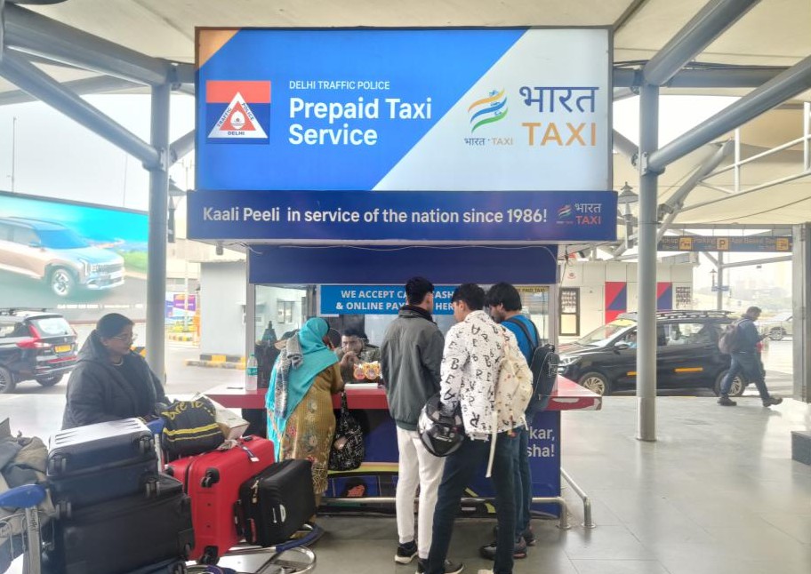 Sahakar Taxi, Delhi Traffic Police Sign MoU to Digitise 34 Prepaid Booths