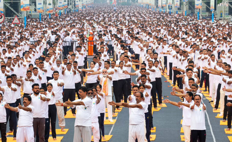 PM Modi Leads 12th International Day of Yoga Celebrations in Kolkata, Calls Yoga a Path to Healthy Ageing and Global Peace