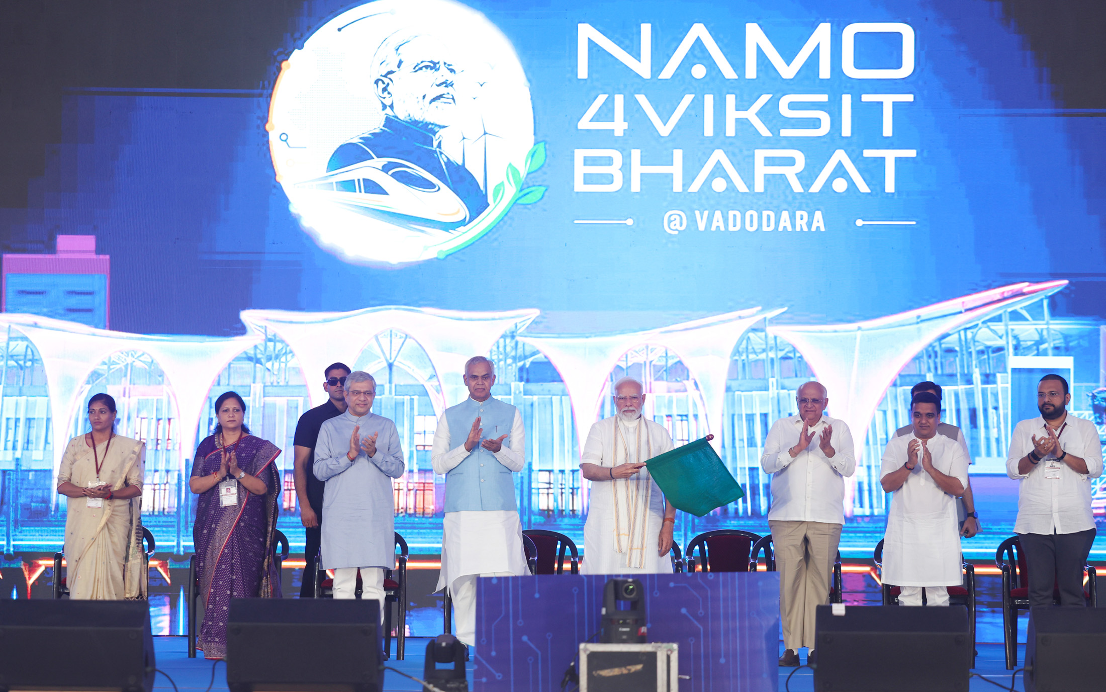 PM Modi inaugurates, launches projects worth over ₹35000 crore in Vadodara