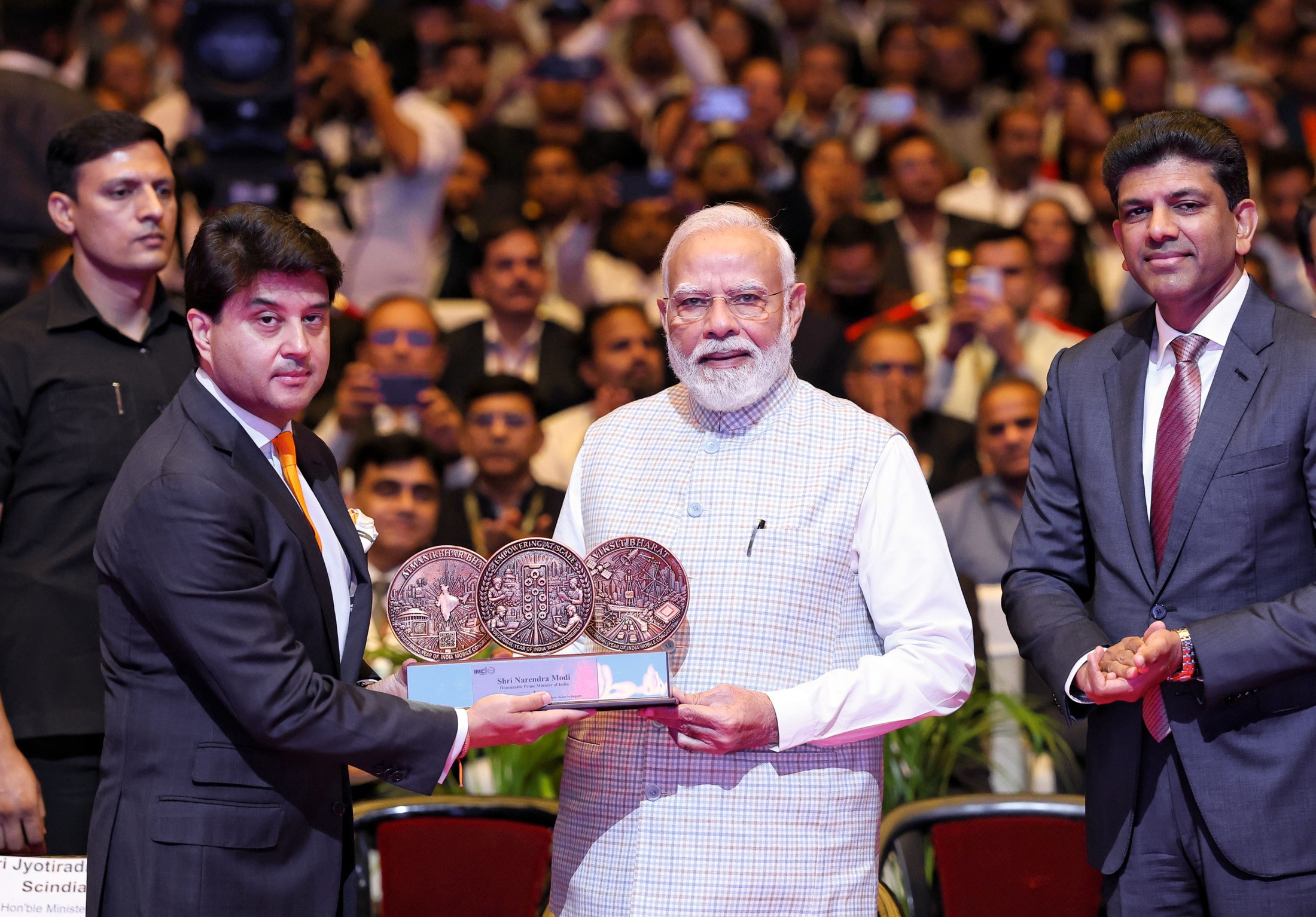 Modi calls for global framework against cyber fraud and deepfakes at India Mobile Congress 2026